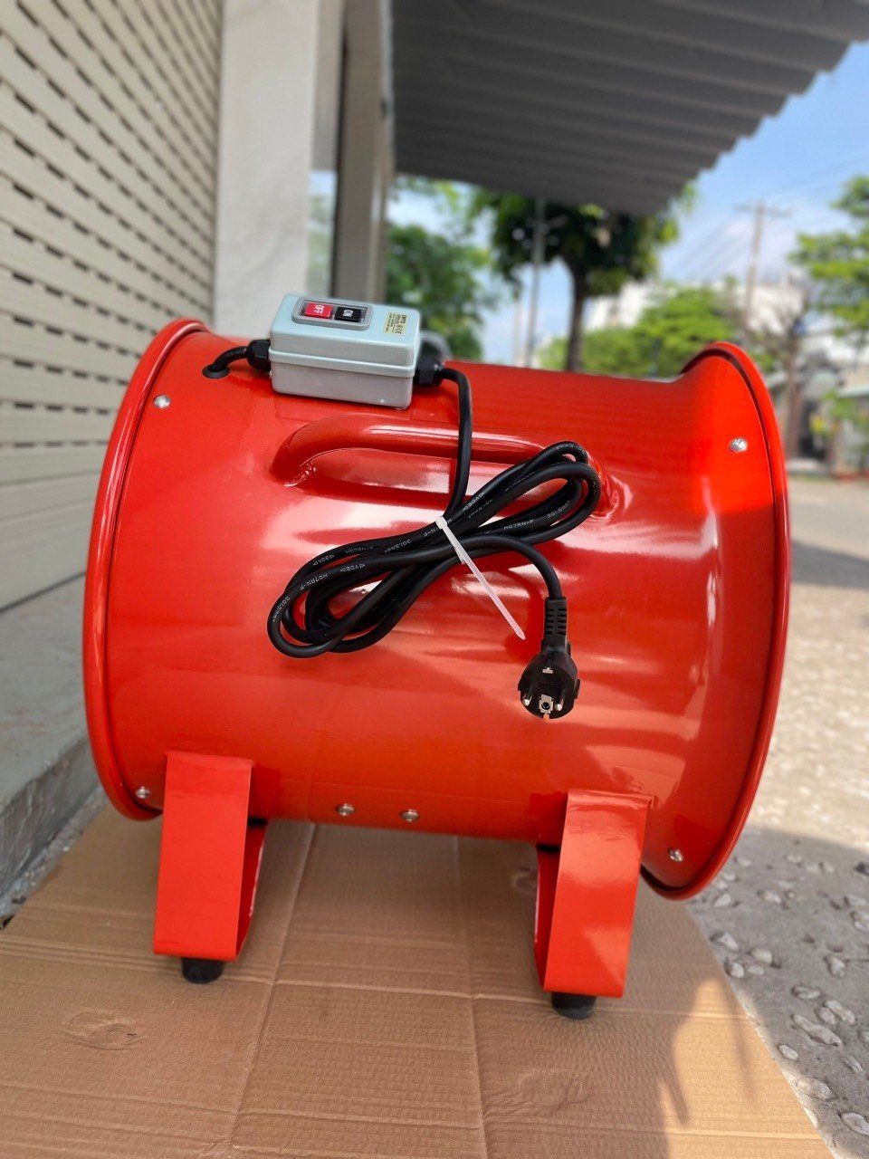 Quạt tròn xách tay Hasaki HST-40 / HST-45