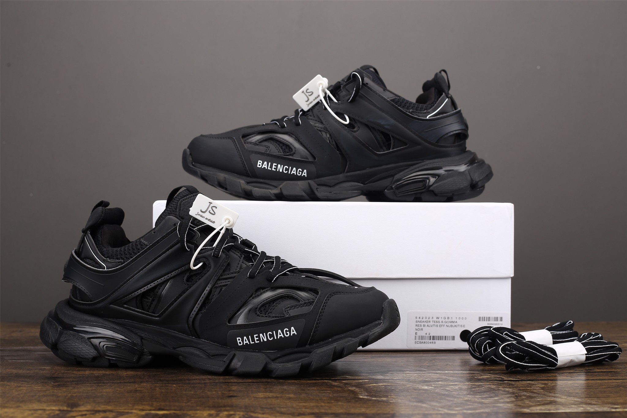 Giày Balenciaga Track Black Full đen Rep 11 màu sắc ấn tượng