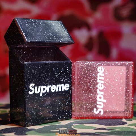  SUPREME CIGARETTE CASE 01 - HỘP ĐỰNG THUỐC LÁ TRONG KIM TUYẾN SUPREME(HẾT HÀNG) 