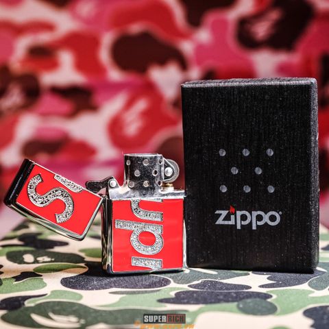  SUPREME SWAROVSKI ZIPPO RED (HẾT HÀNG) 