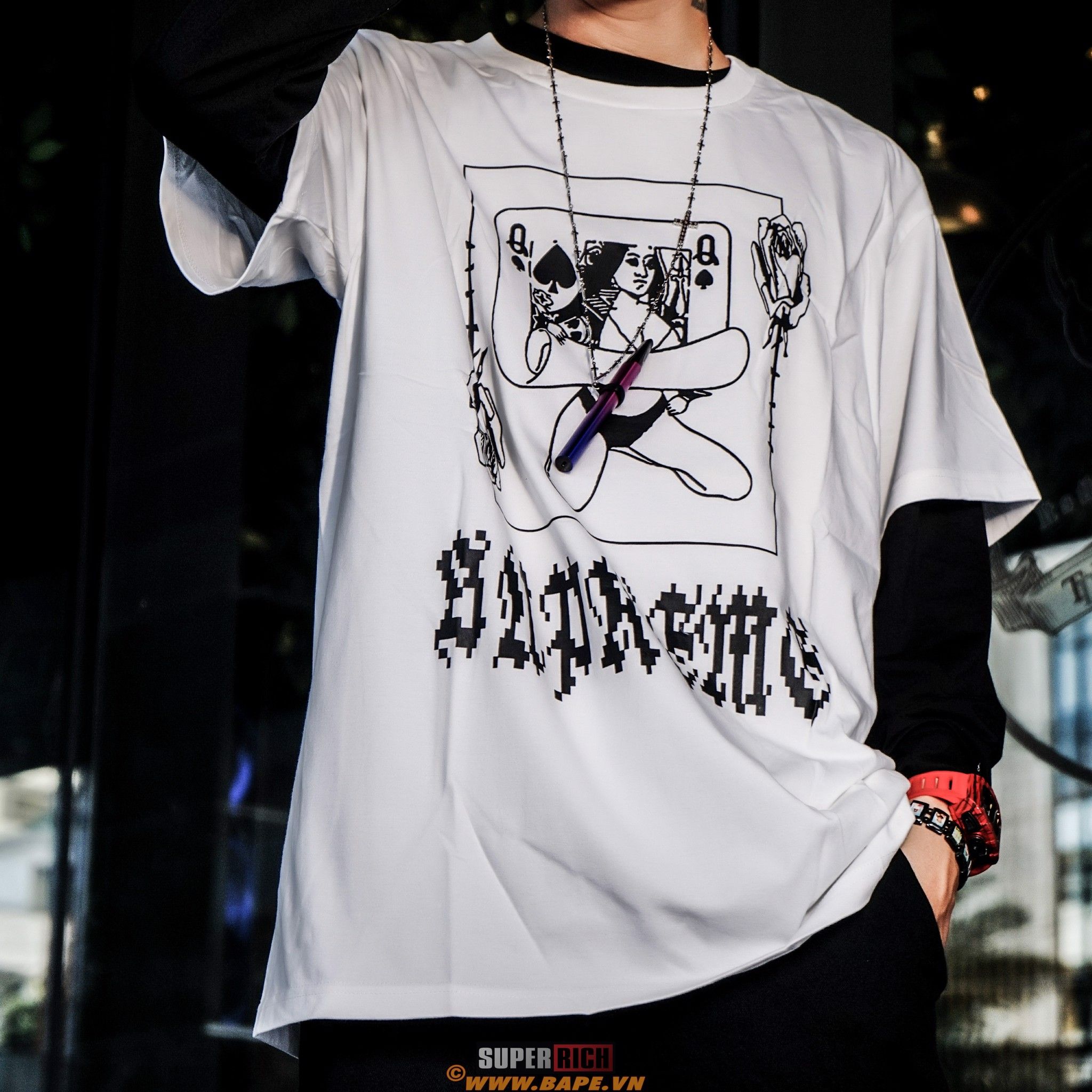 Supreme cheap queen tee