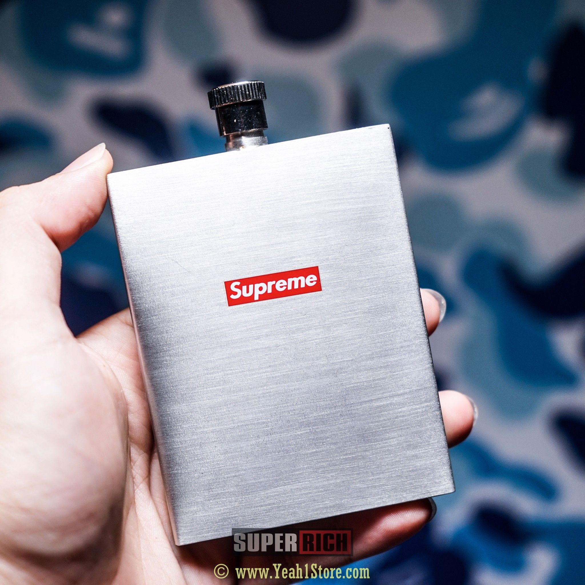 Supreme Stainless Steel Flask - Bình Rượu Mini Supreme 02 (HẾT HÀNG)