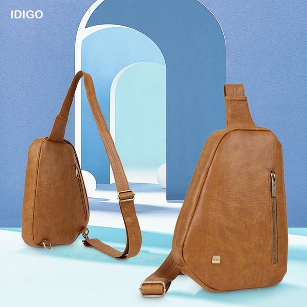 Túi đeo chéo trước ngực nam chi tiết khoá kéo IDIGO MB2-3364-00 hình ghép màu bò nhạt