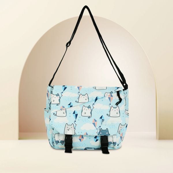 Túi đeo chéo đi học đựng vừa A4, túi đeo vai nữ du lịch vải Polyester hoạ tiết hoạt hình dễ thương IDIGO FF6 - 2012 hình đại diện