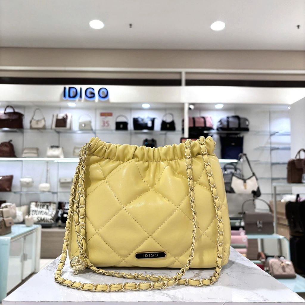 Túi đeo vai đi chơi nữ phom mềm chần trám phối dây xích IDIGO FB2 - 3394