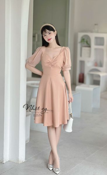  Đầm nhún ngực dáng xòe cổ cách điệu phối tay voan - D2574 