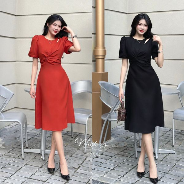  Đầm dáng ôm cổ tròn xoắn ngực - D2854 