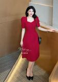  Đầm cổ vuông tay phồng đính nút bọc - D2858 