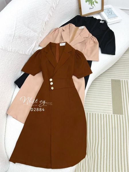  Đầm cổ vest dáng xoè đính nút giả - D2884 