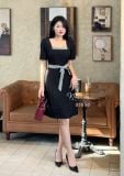  Đầm cổ vuông phối viền caro đính dây thắt eo - D3000 