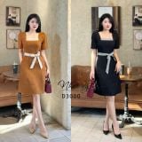  Đầm cổ vuông phối viền caro đính dây thắt eo - D3000 