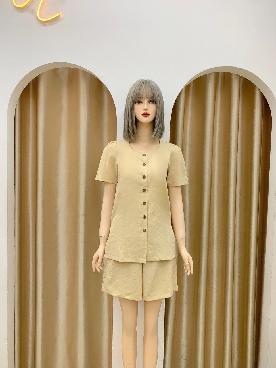  Set bộ ngắn áo cổ tròn xẻ tà 2 bên - D3122 