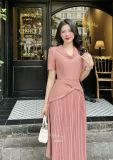  Đầm cổ bèo cách điệu xoắn eo đính nút giả - D3157 