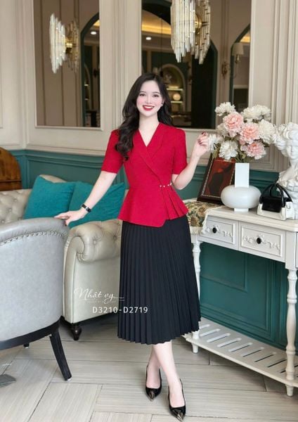  Áo peplum xếp ly đính hạt ngọc - D3210 