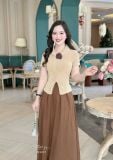  Set áo thun cổ bèo cài hoa kèm chân váy dáng dài - D3227 