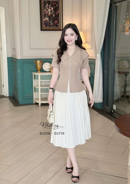  Áo cổ tim bèo tay xếp cách điệu - D3258 