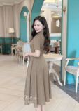 Đầm xốp hoa cổ V xếp ly đính nút bọc - D3273 