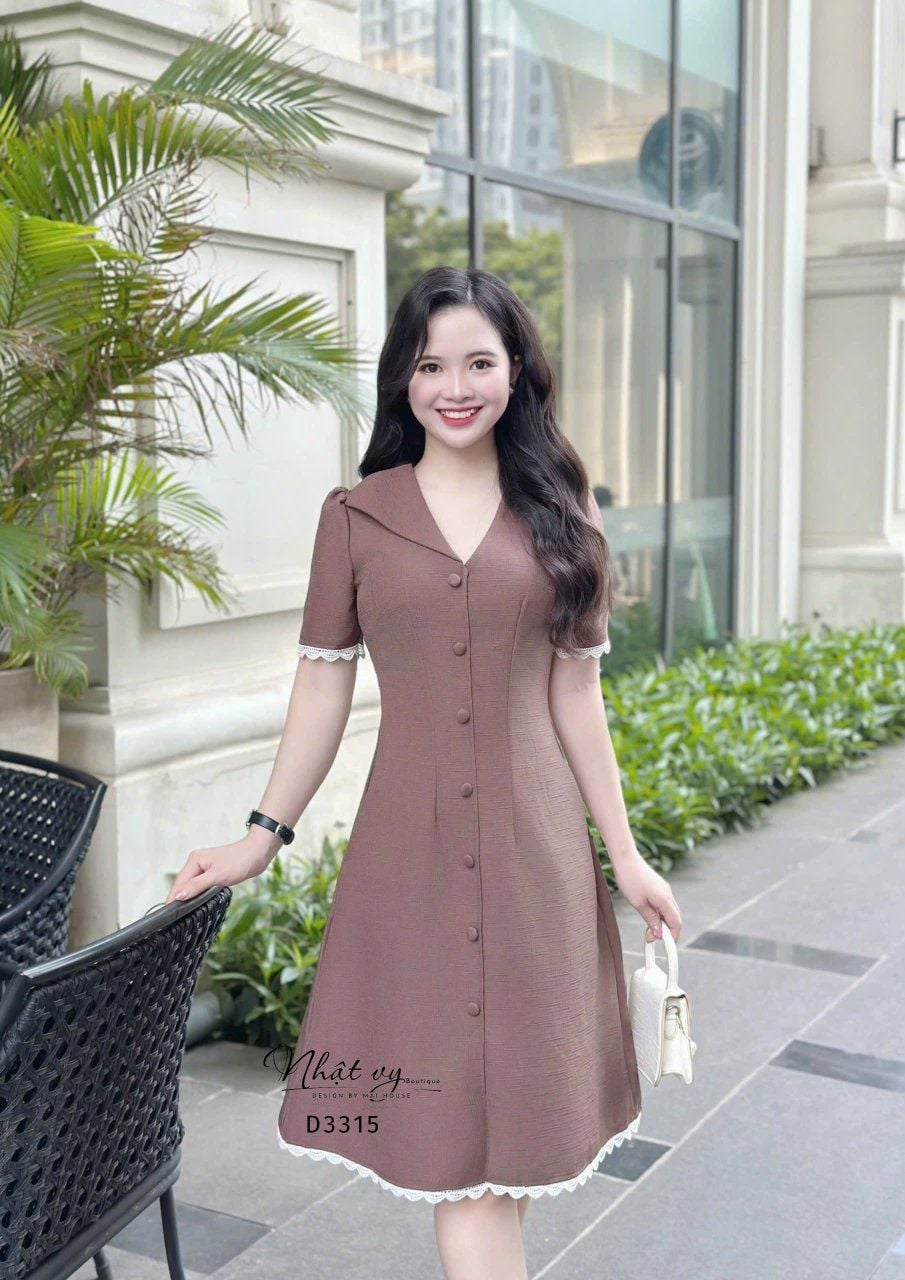  Đầm cổ V nút bọc form dáng xoè đính ren - D3315 