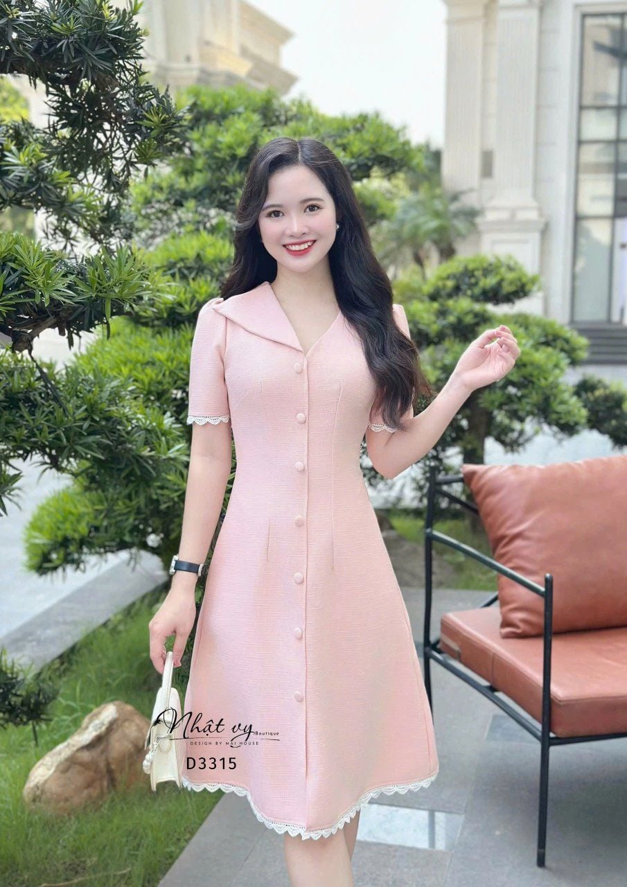  Đầm cổ V nút bọc form dáng xoè đính ren - D3315 