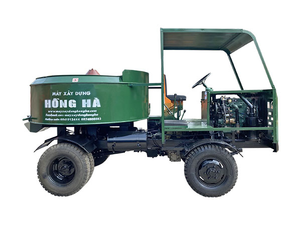 Xe trộn bê tông tự hành 12 bao 2 cầu động cơ 4 máy