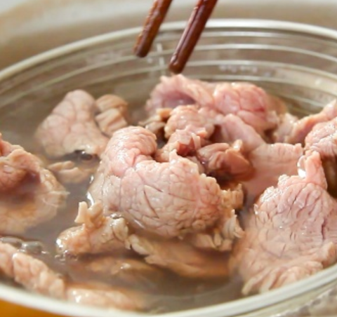Thịt bò tái