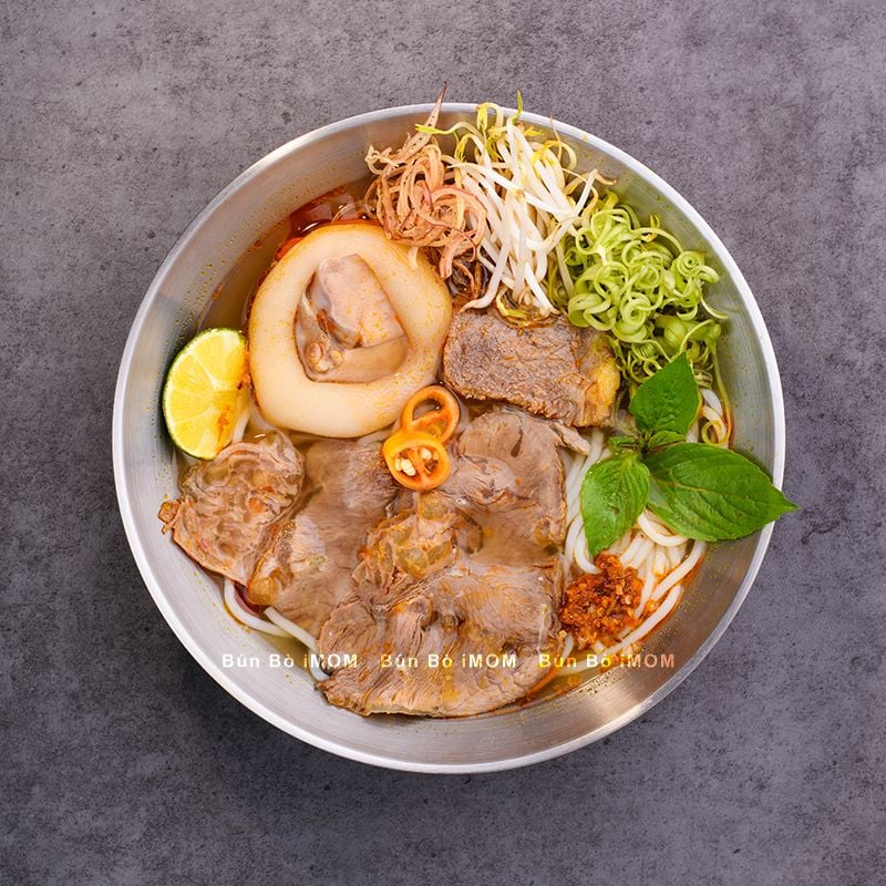 Bún Bò Bắp Giò Gân iMOM