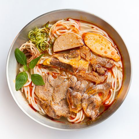  Bún Bò Huế thập cẩm + Trà Sữa trân châu ngọc trai 