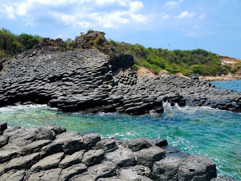 PHÚ YÊN  "VẺ ĐẸP NGỦ QUÊN"