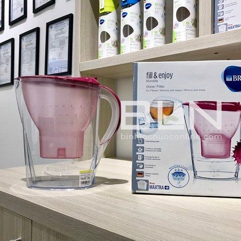 Bình lọc nước BRITA Marella Berry 2.4L (có sẵn 1 lõi lọc Maxtra Plus) - Sản xuất tại Đức