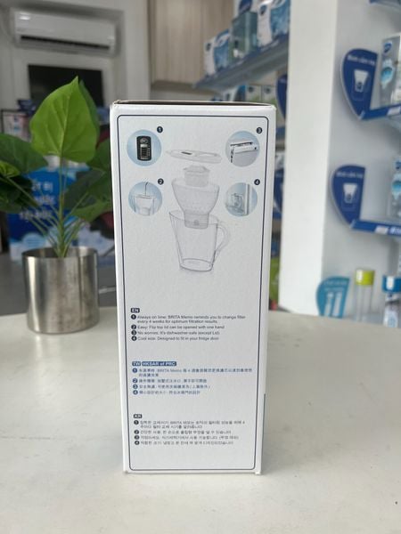 Bình lọc nước BRITA Marella Cool White 2.4L (có sẵn 1 lõi lọc Maxtra Plus 100L)
