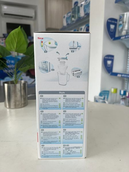 Bình lọc nước BRITA Style Blue 2.4L (có sẵn 1 lõi lọc Maxtra Pro & SmartLight) - No box