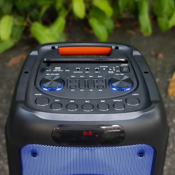 Loa Kéo Karaoke iCore i8 – Kết Nối 2 Loa, Thu Âm, Bluetooth 5.0