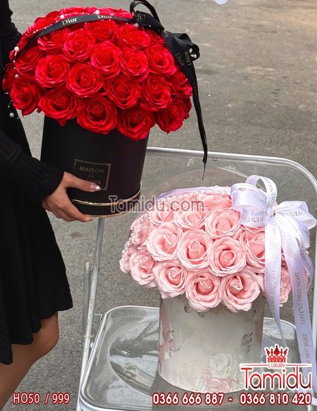 Hộp Trụ Hoa Hồng Sáp Cao Cấp
