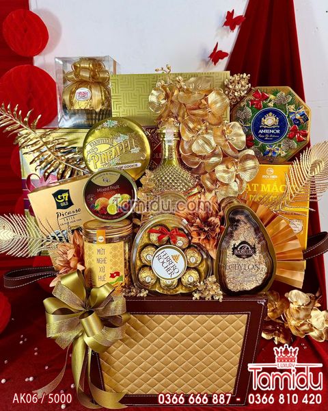 Giỏ Quà Tết Hoàng Kim - Sang Trọng Đẳng Cấp, Tràn Đầy May Mắn