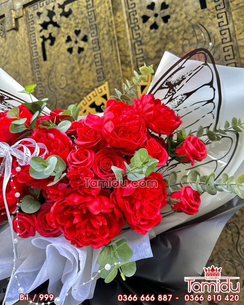 Bó Hoa sáp Cánh Bướm Xòe hotrend B1