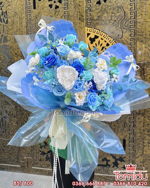 Bó Hoa sáp Cánh Bướm Xòe hotrend B5