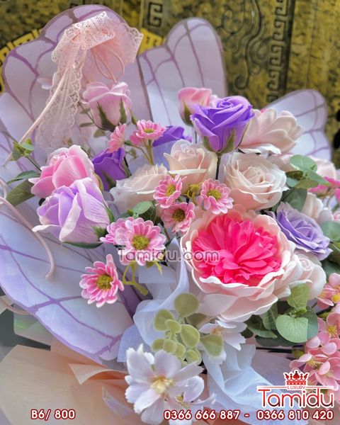 Bó Hoa sáp Cánh Bướm Xòe hotrend B6