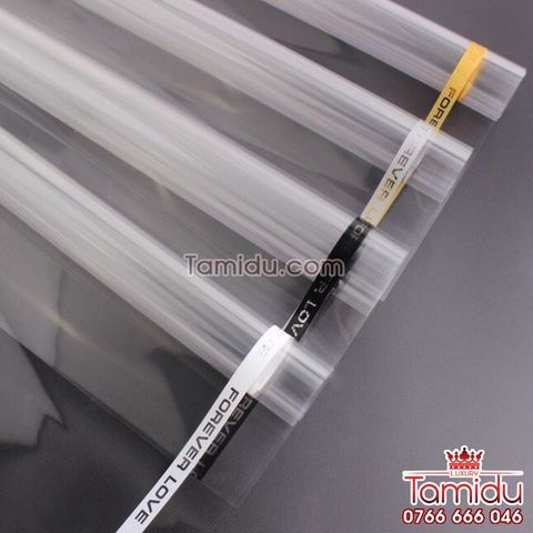 Giấy Bóng Kính Có Viền