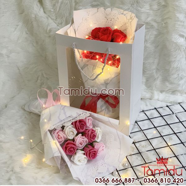 Bó Hoa Hồng Sáp Thơm Dài 11 Bông Kèm Túi