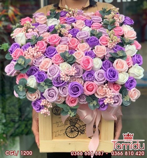 Chậu Hoa Sáp Cao Cấp