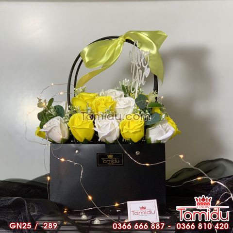 giỏ hoa sáp tặng đồng nghiệp