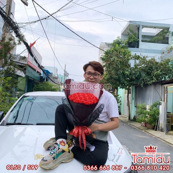 BÓ HOA HỒNG SÁP THƠM VĨNH CỬU TRÒN 50 BÔNG CAO CẤP BỌC LƯỚI