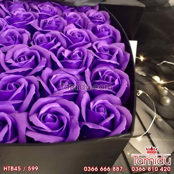 Hộp Hoa Sáp Trái Tim Nắp Cánh Bướm Cao Cấp