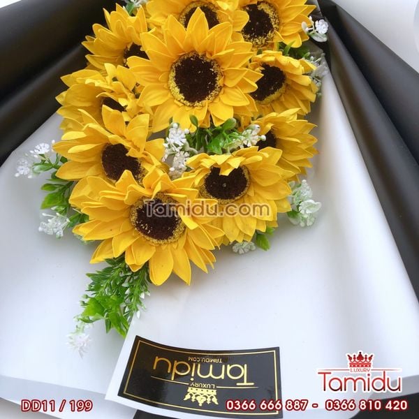 Bó Dài Hoa Sáp - Hoa Hướng Dương 11 Bông Cao Cấp Đep Nhất - Món Quà Tặng Ý Nghĩa