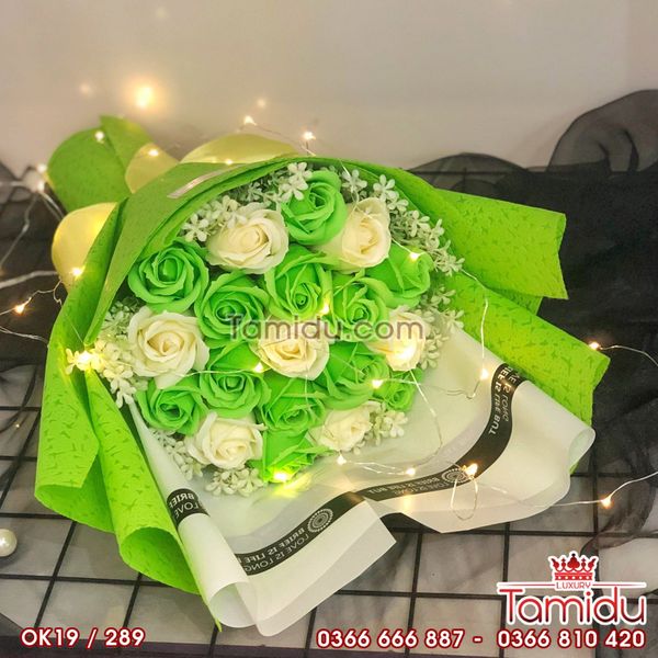 Bó Hoa Hồng Sáp Thơm 19 Bông Có Hoa Kèm Phối Cốm Trắng
