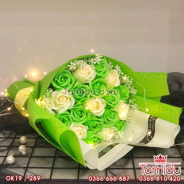 Bó Hoa Hồng Sáp Thơm 19 Bông Có Hoa Kèm Phối Cốm Trắng