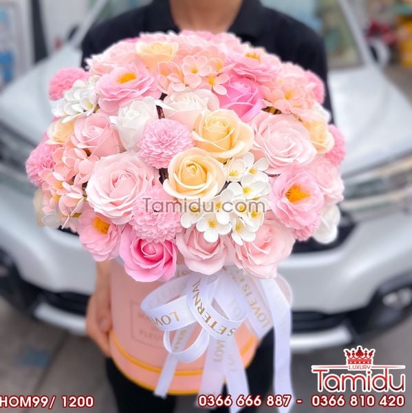 Hộp Hoa Mix Cầu Vồng