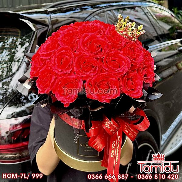 Hộp Trụ Hoa Hồng Sáp Cánh Tim Cao Cấp