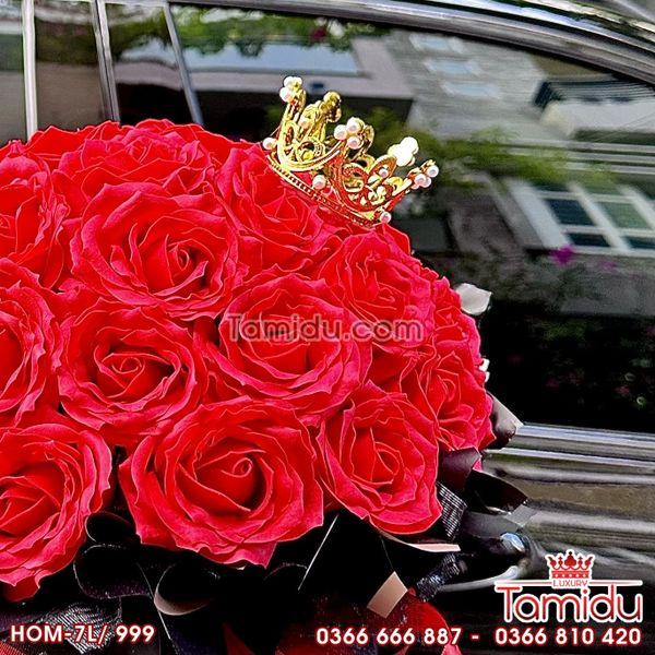 Hộp Trụ Hoa Hồng Sáp Cánh Tim Cao Cấp