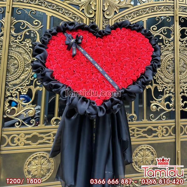 Bó hoa hồng sáp đỏ 200 bông rực rỡ